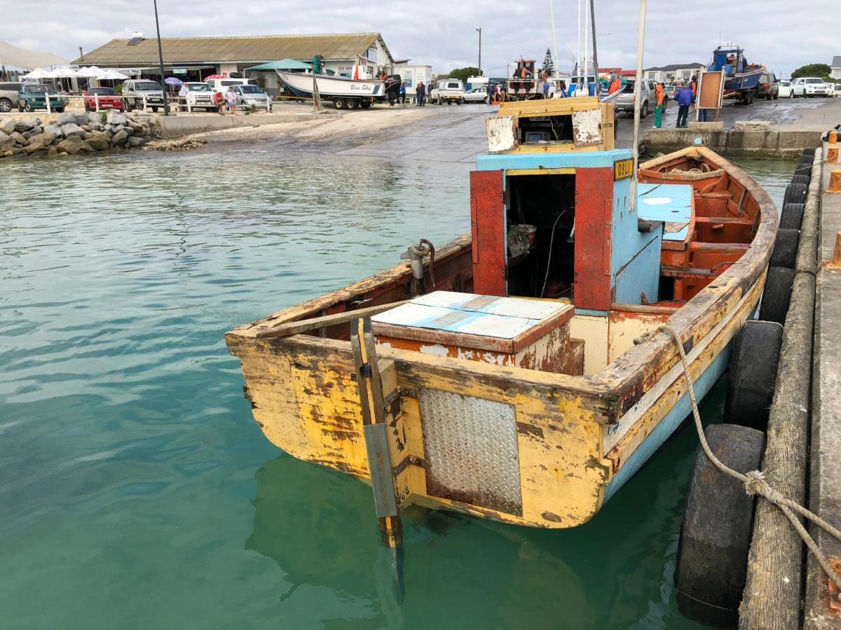 Chasing Daylight Villa Struisbaai Luaran gambar